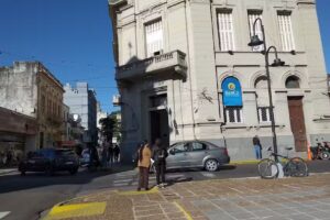 Banco de Corrientes San Juan y 9 de julio