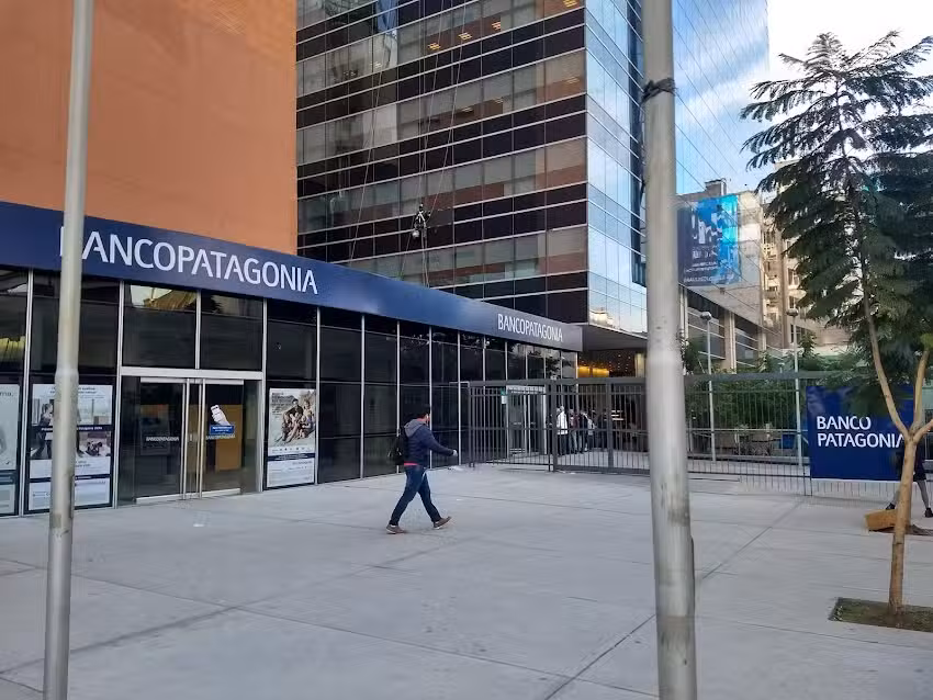 Banco Patagonia sucursal Irigoyen