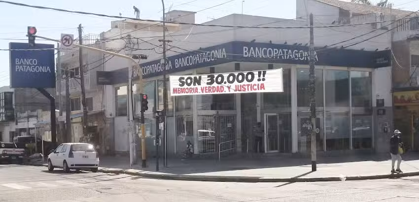 Banco Patagonia sucursal Lan&uacute;s Oeste