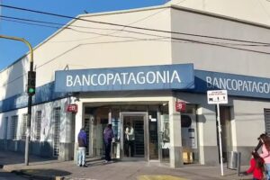 Banco Patagonia sucursal Mor&oacute;n