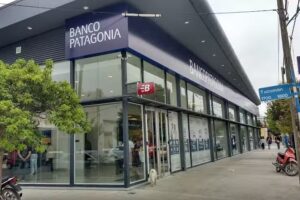 Banco Patagonia sucursal Roca Centro
