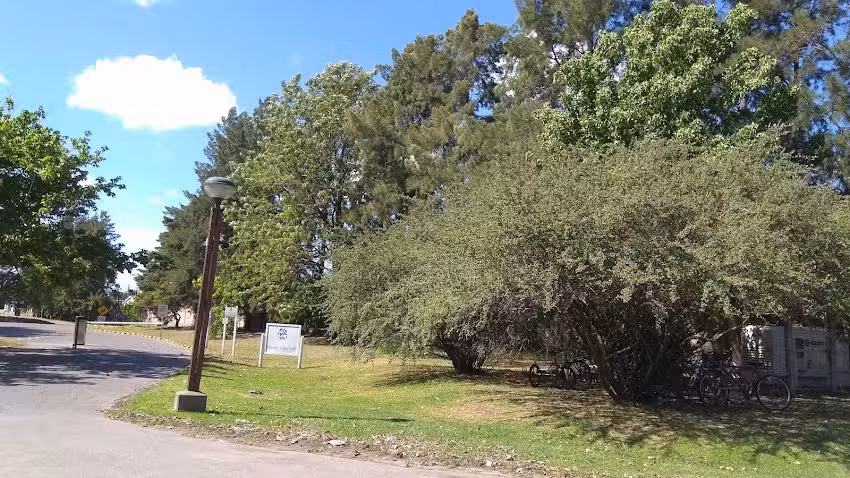 Country San Jorge. Polvorines