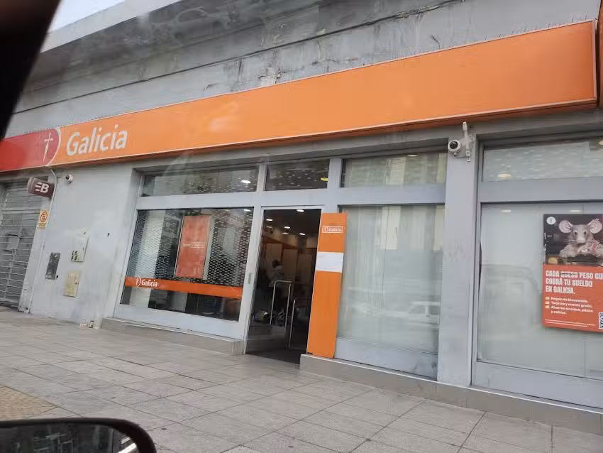 Galicia &ndash; Sucursal Sarand&iacute;